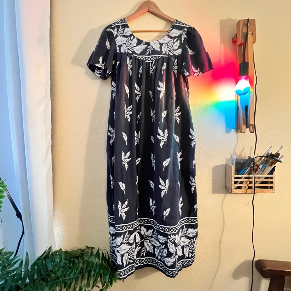 Vintage Ornate Boho Patterned Black and White Maxi Dress Size 16